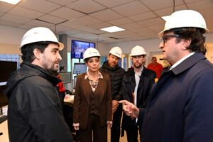 Royón supervisó el avance de la ampliación de la central términa de Ezeiza