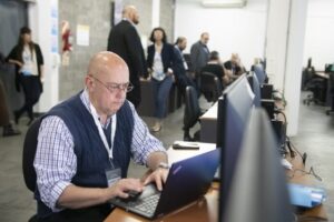 Se realizó la prueba general de recuento de votos de cara a la segunda vuelta del domingo 19
