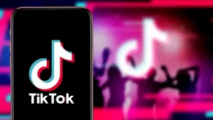 TikTok va por YouTube: videos de hasta 15 minutos y formato horizontal