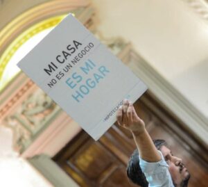 Tomadores de créditos UVA salieron al cruce de Milei