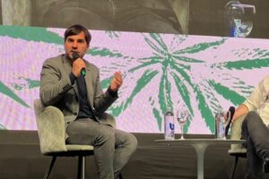 Un intendente llama a sus pares a unirse para defender la obra pública