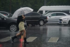 Alerta amarilla por tormentas fuertes para parte de la provincia y otras regiones