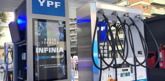 Los combustibles aumentan “en promedio” 4,5% desde la medianoche