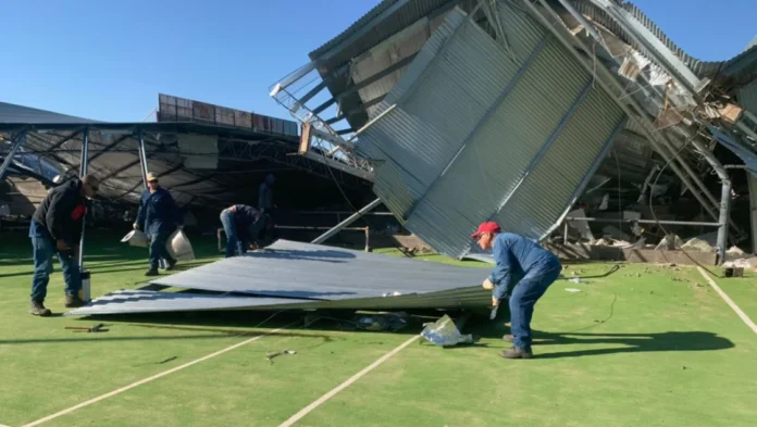 Comenzaron a desarmar instalaciones destruidas. (Club Tiro Federal)