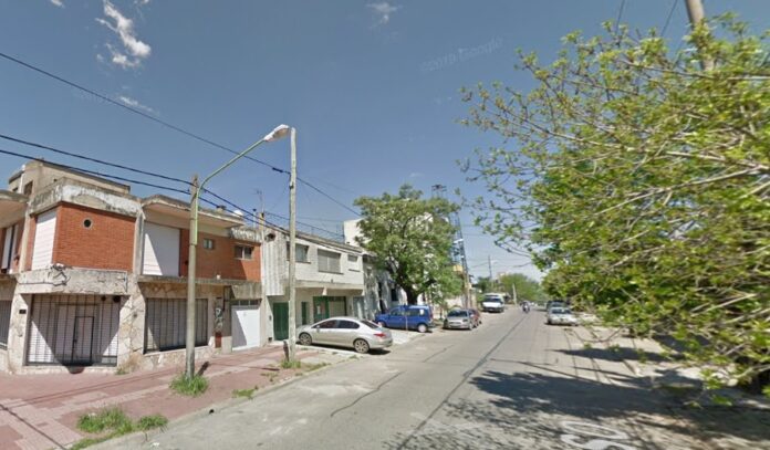 La cuadra de Paso al 500, donde ocurrió el femicidio y suicidio. (Google Maps)