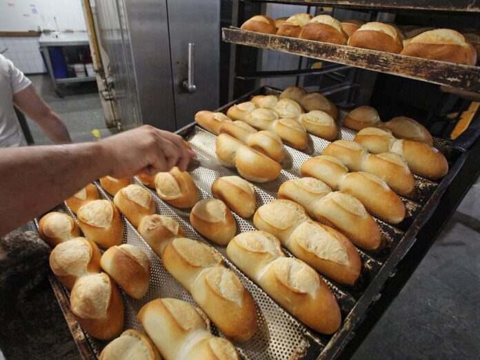 Desde el lunes el kilo de pan costará $1.500 por el aumento en los precios de la materia prima