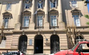 Dolores: condenan a un policía de General Madariaga por violar reiteradamente a su hijastra
