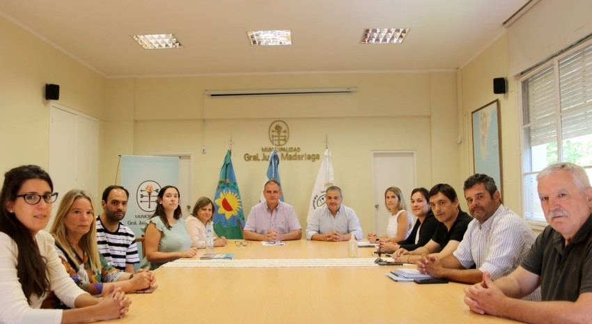 El Ejecutivo se reunió con el bloque de concejales de Juntos para arbitrar medidas conjuntas ante el aumento del boleto de Costa Azul