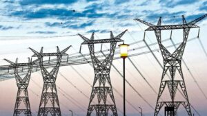 El Gobierno decretó la emergencia energética: revisión de tarifas e intervención de entes reguladores