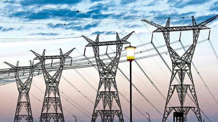 Proyectan una baja en las tarifas de luz para clientes sin subsidio