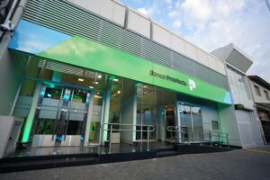 El presidente del Banco Provincia criticó el DNU y explicó cómo afecta a los usuarios de tarjetas de crédito