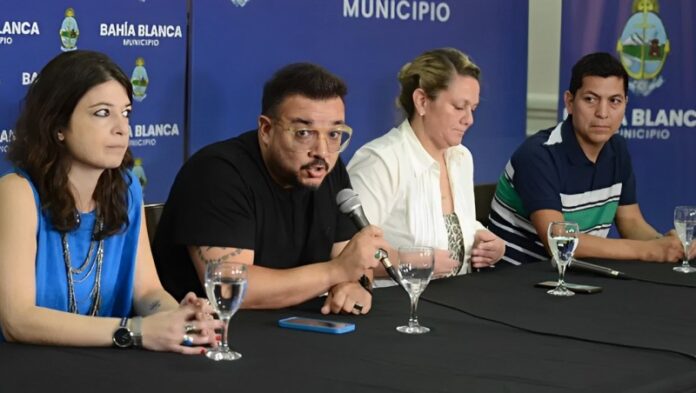 Los funcionarios bahienses pidieron “responsabilidad” en conferencia de prensa. (La Nueva)