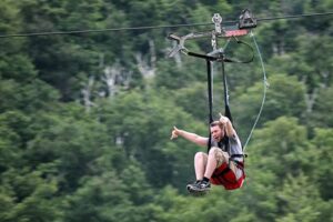 ¿Sabías que la tirolesa más larga del mundo se encuentra en Latinoamérica 