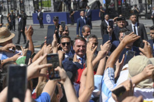 Un rey, presidentes, líderes políticos y hasta Zelensky en acto de asunción