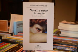 Una novela de Mariana Enriquez entre los 100 mejores libros, según la revista Time