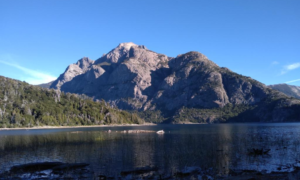 Bahía de los Troncos, un entorno natural imperdible