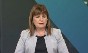 Bullrich: “Se les va a descontar el día a estatales que paren, ojalá los empresarios hagan lo mismo”