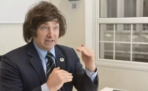 Cayó más de 30% el gasto público en el primer mes de Javier Milei por los recortes a 4 sectores claves