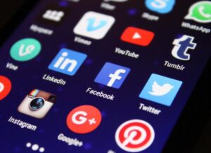 ¿Cuál fue la primera red social de la historia 