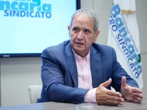 DNU: la Justicia hizo lugar a cautelar solicitada por el gremio bancario