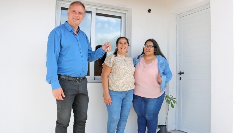 El municipio entregó las llaves de las últimas 13 viviendas del barrio El Ceibo