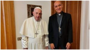 El papa Francisco defendió las bendiciones a parejas homosexuales