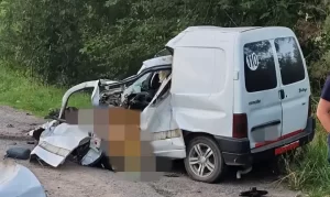 Fatal accidente: Un muerto al chocar un camión y un utilitario en la Ruta 3