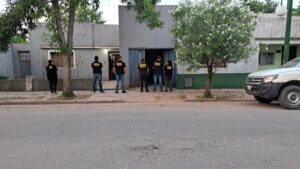 Horror en Chascomús: encuentran el cuerpo de Diego Reddy y detienen a su hijo sospechoso del triple crimen