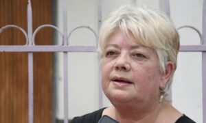 Inédito: en Bahía Blanca una vecina quiere vender porque es la segunda vez que le cae un rayo en la casa