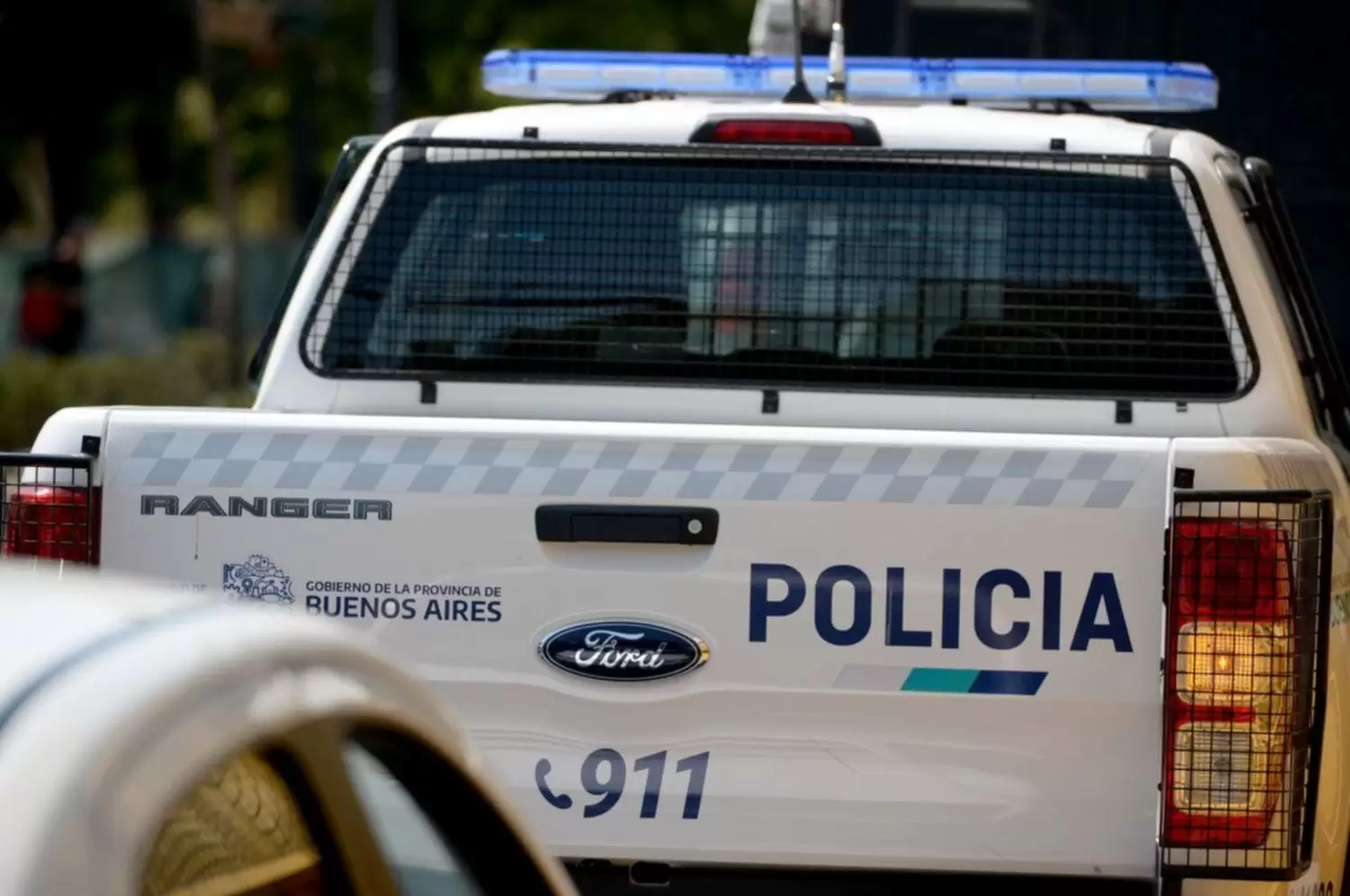 Inseguridad en La Plata: Balearon a un repartidor en una plaza de la ciudad