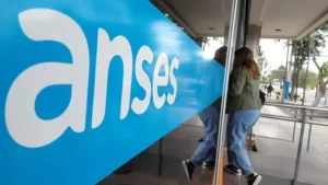 Jubilaciones: cuáles son los cambios que introdujo el Gobierno en la ley ómnibus
