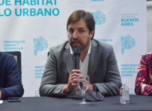 Kreplak pidió compromiso en la prevención del dengue y recomendó aplicarse los refuerzos contra Covid-19