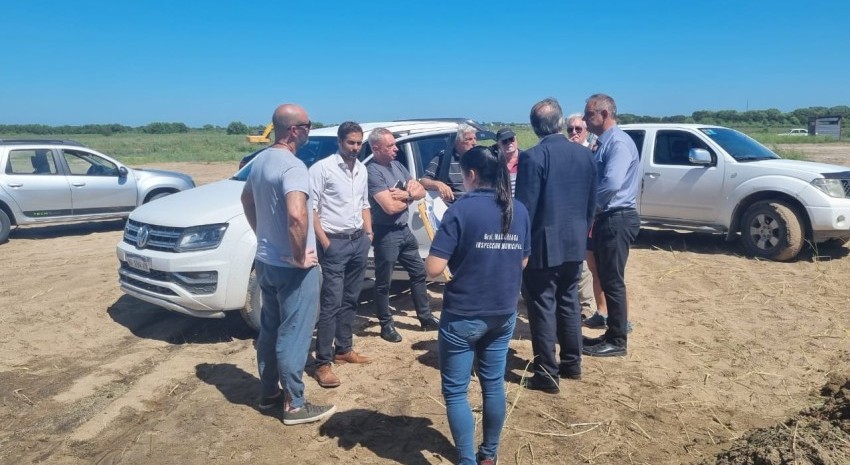 La municipalidad tomó muestras y labró un acta ante el desborde de los efluentes cloacales de Pinamar sobre territorio madariaguense