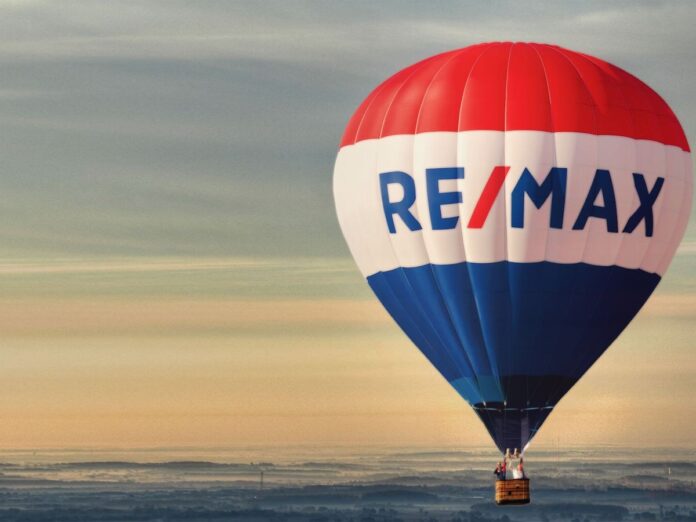 LLA enfrenta a Montenegro y quiere habilitar la cadena Remax en Mar del Plata