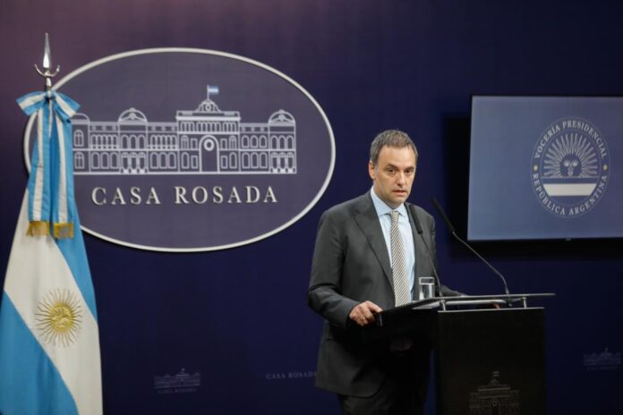 Milei amenaza “más ajuste” y restringe el financiamiento a las provincias
