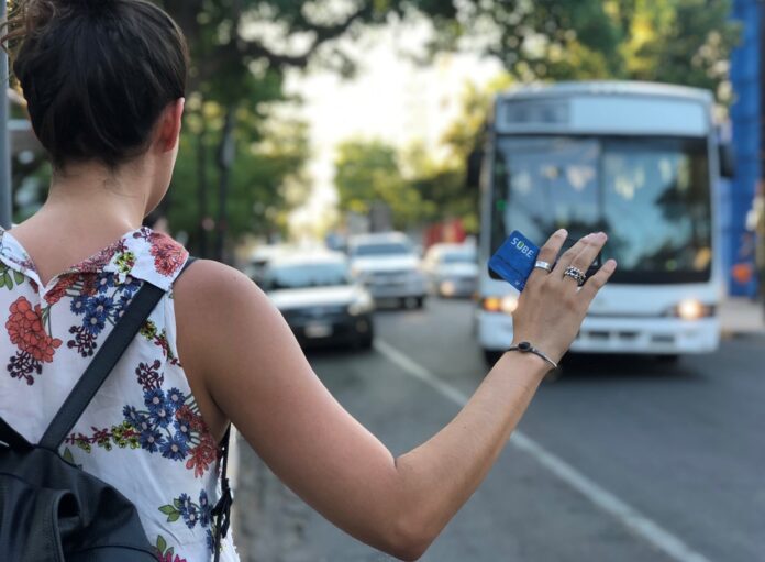 Transporte de pasajeros: apelan la cautelar que frenó la suba en la tarifa