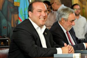 Trenque Lauquen: el intendente anunció un bono de $ 100.000 para los municipales