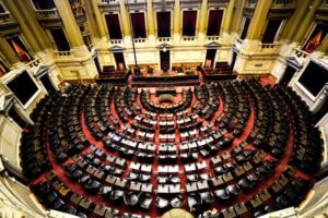 Uno por uno, cuáles son los principales cambios de la Ley Ómnibus que ya ingresó al Congreso