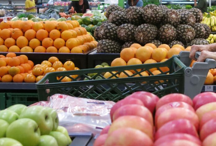 Del productor al consumidor, los precios de los agroalimentos se multiplicaron por 3,4 veces en febrero, según CAME. - Xinhua -
