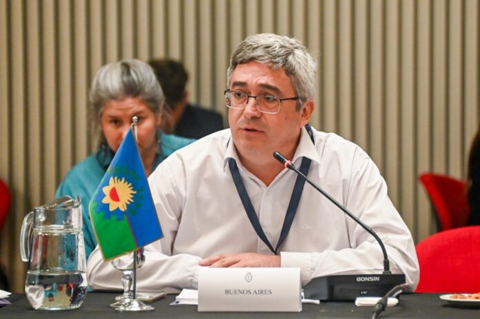 Javier Rodríguez en el encuentro del CFA en la Bolsa de Comercio rosarina. (Prensa MDA) Javier Rodríguez en el encuentro del CFA en la Bolsa de Comercio rosarina. (Prensa MDA)